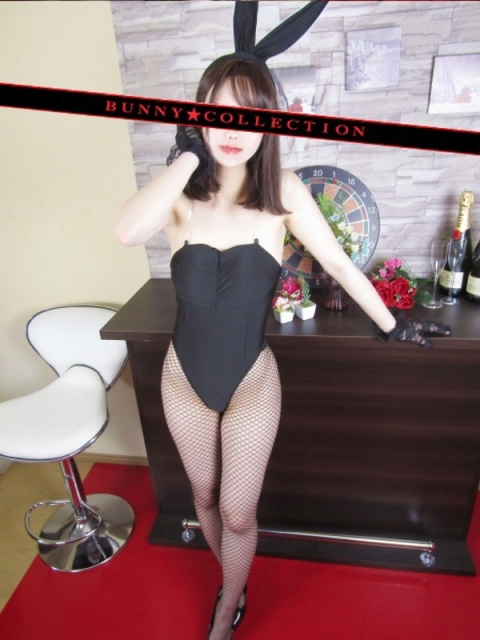ツキミ【甘え上手な妹系バニー】2